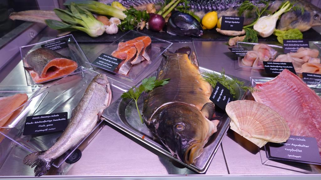 Thüringer Fisch in einer Auslage