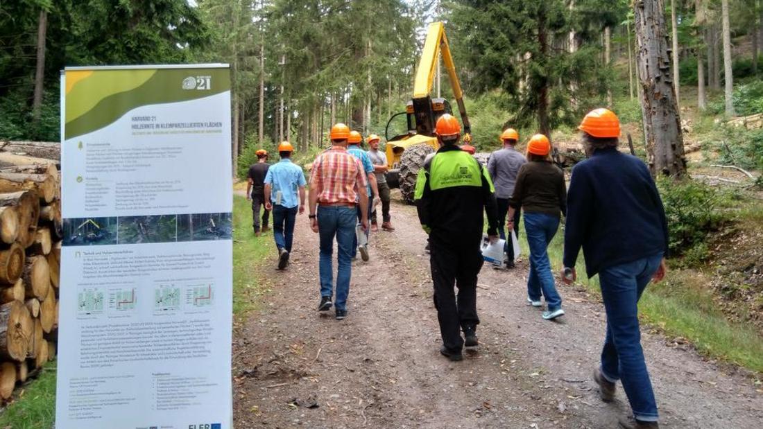 Innovationssauschuss begutachtet Forsttechnik