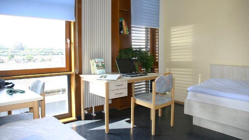 Blick in ein Wohnheimzimmer des LVG